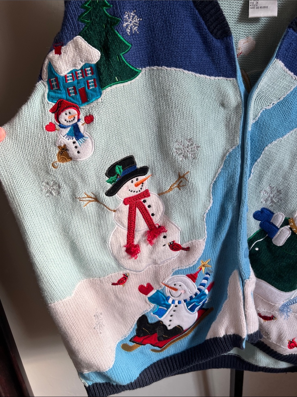 The Quacker Factory Christmas Winter Snowman Scene Cardigan 2X - Picture 7 of 9